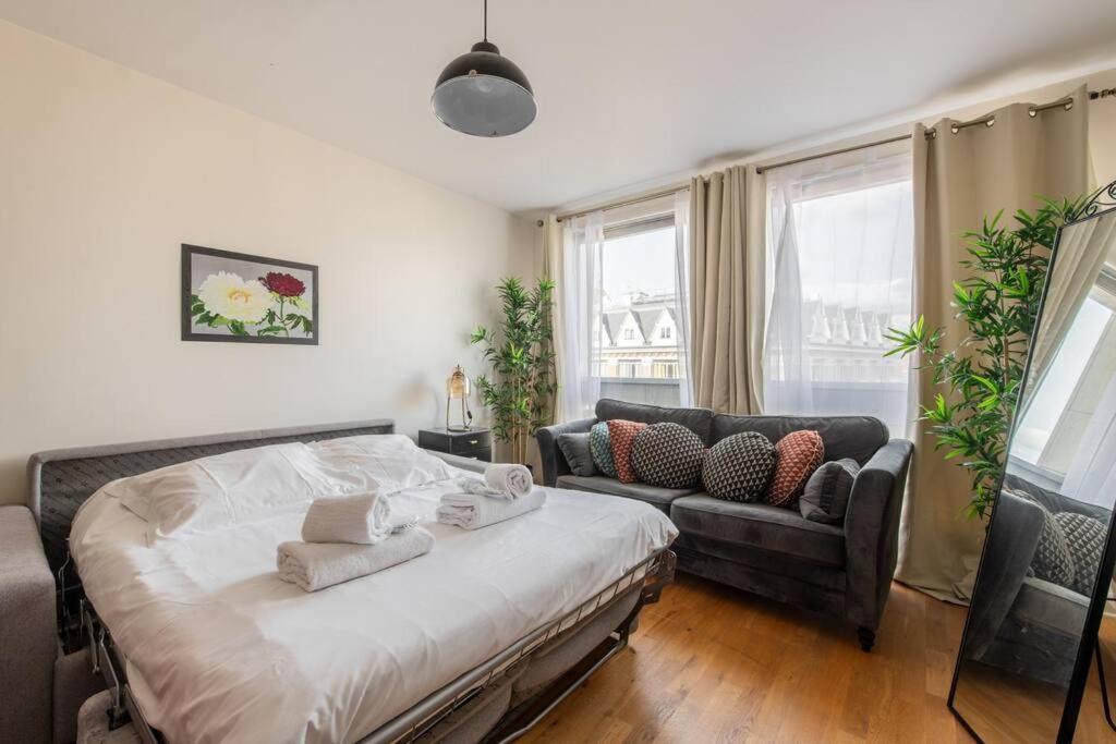 Montparnasse - Cozy Apartment In Montparnasse District パリ エクステリア 写真