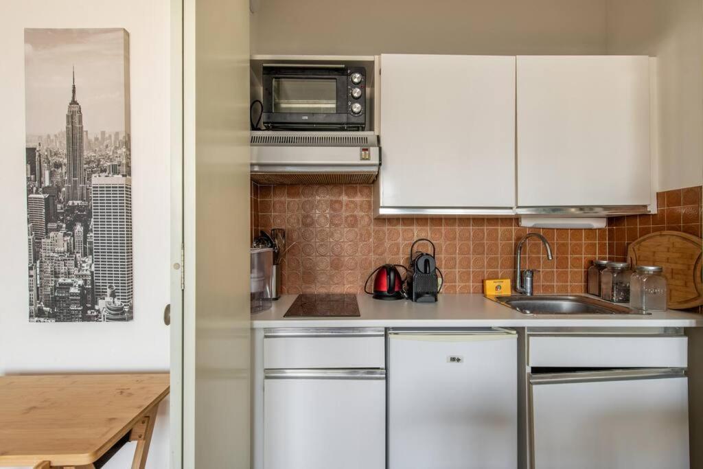 Montparnasse - Cozy Apartment In Montparnasse District パリ エクステリア 写真