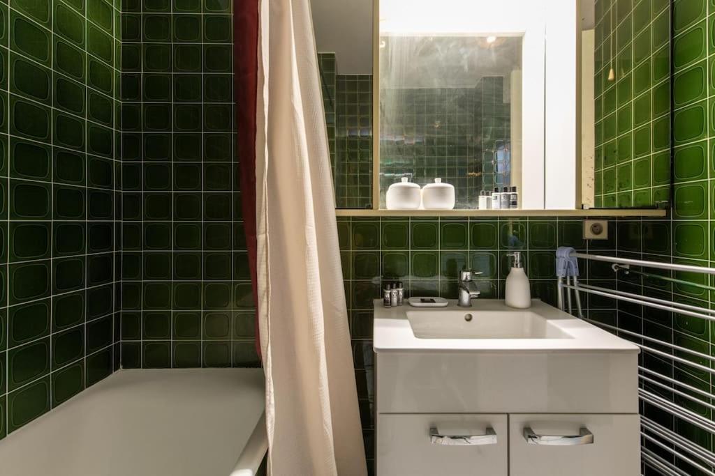 Montparnasse - Cozy Apartment In Montparnasse District パリ エクステリア 写真