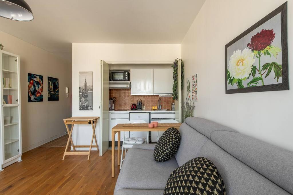 Montparnasse - Cozy Apartment In Montparnasse District パリ エクステリア 写真